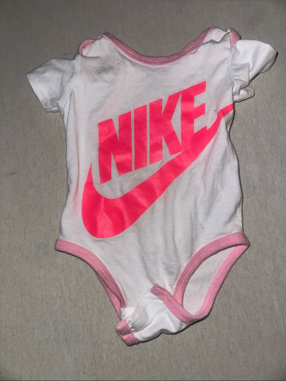 Kids Size 0-6M Nike White Baby One-Piece with Hot Pink Logo and Trim